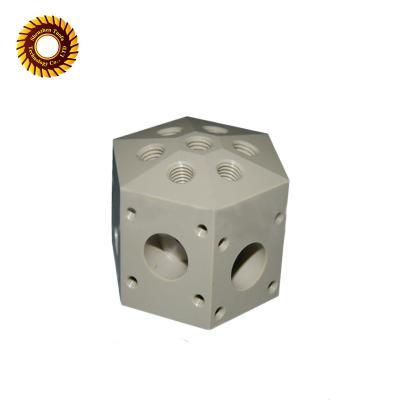 Cina PVC dell'ABS pp che fa allo spiedo CNC che lavora tolleranza a macchina di plastica delle parti Ra1.6 0.1mm in vendita