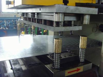 China High Speed Automatic Cable Tray Roll Forming Machine Before Cutting for sale