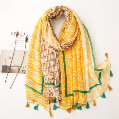 China Hot Selling Soft Soft Feeling Floral Star Printed Instant Squishy Tassel Shawl Women Thin Soft Cotton Scarf Hijabs for sale