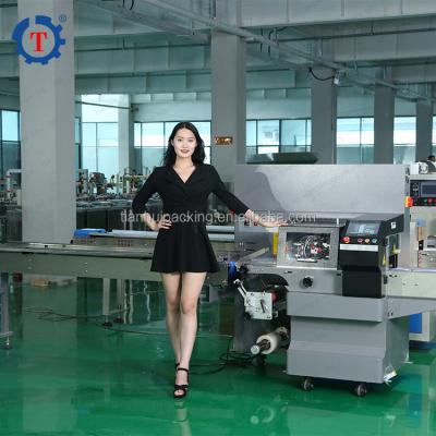 China Automatic Type Bag Food Candy Pillow Packing Machine Pillow Packing Machine for sale