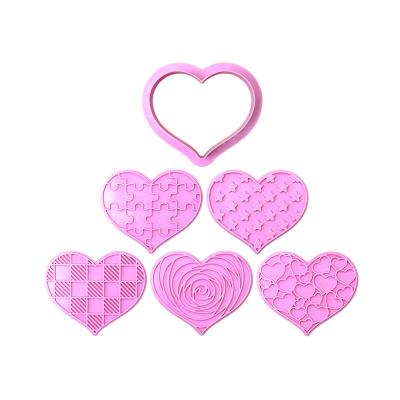 China Sustainable Valentine's Day love cookie mold diy baking home cookie cutting mold icing cake mold set for sale