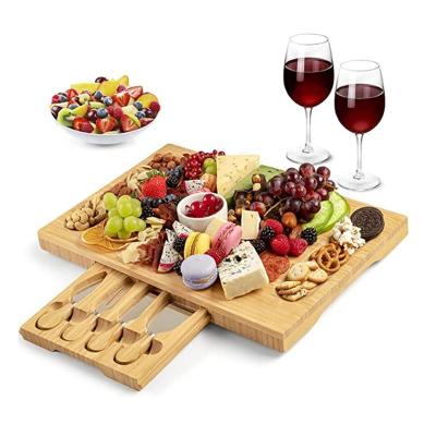 China Customizable Sustainable Plant Meat Deli Platter Cheese Board and Wooden Bamboo Knife Set for sale