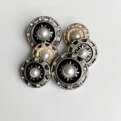 China Sustainable New Rhinestone Crystal   Button Accessories Premium Handle Women's Button Clothes Personality Pearl Handle Buttons for sale