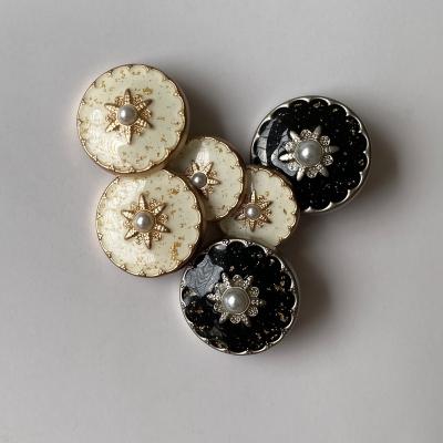 China Sustainable Women's fashion buttons/latest resin shell buttons  metal handle buttons for sale