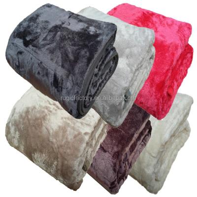 China Luxury High Quality Soft Plush Blanket 150*180cm Super Disposable Fleece Sofa Throw Coral Fleece Wholesale for sale