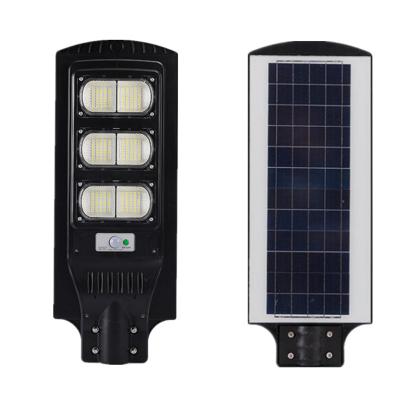 China ROAD 200W Outdoor Solar Street Light Bollard Light Solar Street Light for sale