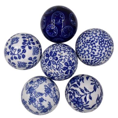 China Wholesale Hand Painted Decorative Ceramic Christmas Ornament Country Ball Ceramic Ball Decorations for sale