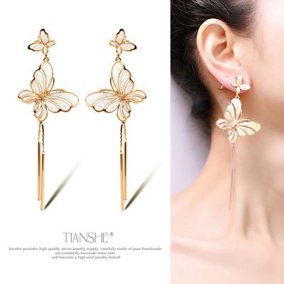 China Stunning BOHEMIA 18K Gold Earring Big Gold Butterfly Butterfly Ear Stud Earring, Ceremonial Jewelry for sale