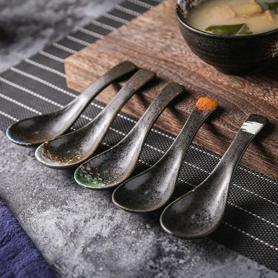 China Sustainable Wholesale Japanese Ceramic Porcelain Glazed Soup Spoon For Restaurant for sale