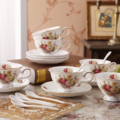 China Sustainable Wholesale European Porcelain Tea Cup And Saucer Coffee And Tea Sets With Gold Rim for sale