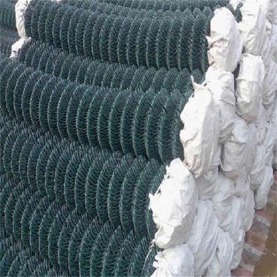 China Easily Assembled Vinyl Coated Farm Fence 9gauge Wholesale Chain Wire Mesh Fence In Roll for sale