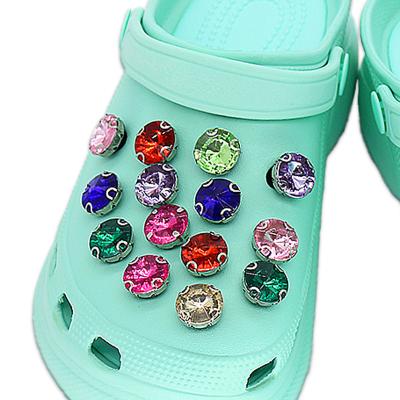 China Shoe Buckle New Products Shoe Charms Decoration Croc Charms Luxury Rhinestone A Gift For A Lady Croc Charm Bling for sale