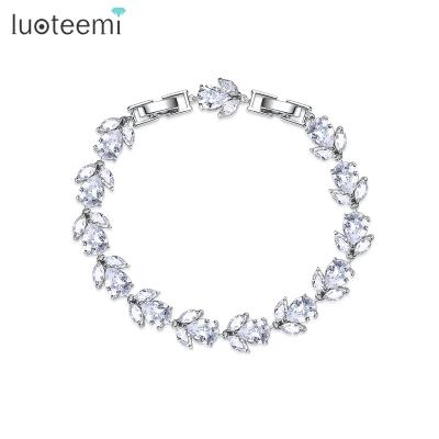 China 2021 Hot Selling LUOTEEMI Bling Bangle Woman Stone Jewelry Charm Bracelet Romantic Tasty Luxury Fashionable Girl Bracelet for sale