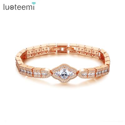 China LUOTEEMI CLASSIC Designer Woman 18K Gold Charm Bracelet Women Indian Wedding for sale