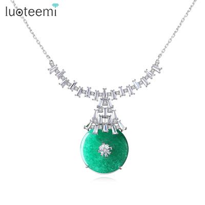 China LUOTEEMI FASHIONABLE Round Green Jard Pure Stone Necklace Brass Chain Pendant Necklace For Women Gifts Wholesale for sale