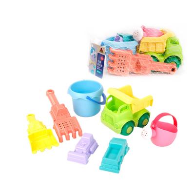 China Safey toys cute funny 9pcs pls style plastic beach sand toy toys with water beach toys for kids for sale