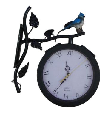 China New Outdoor Solar Powered Bracket Classic/Postmodern LED Wall Clock for sale