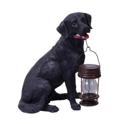 China Garden Polyresin Labrador Dog Solar Light Polyresin Light With Lantern for sale