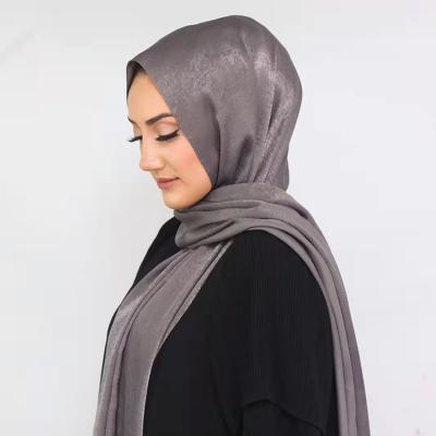 China Factory Direct Wholesale High Quality Muslim Scarf Muslim Ethnic Hijab Women SATIN Scarf Muslim Ethnic Scarves for sale