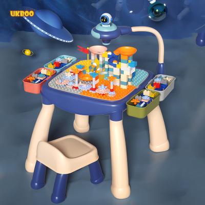 China Building Toy UKBOO HQB6000 Large Particle Lamp Building Block Study Board With Chair for sale