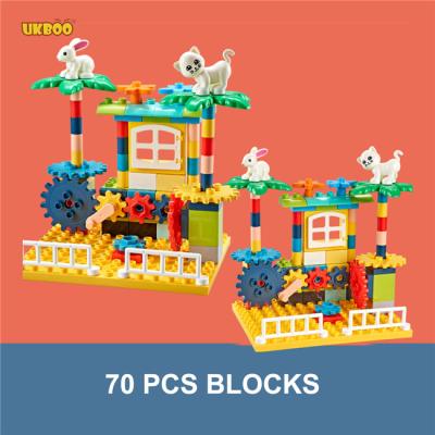 China Construction Toy UKBOO 70pcs Gear Housing Building Blocks Marble Racing Race Bricks Big Size Building Block Funnel Slide Blocks DIY Bricks for sale