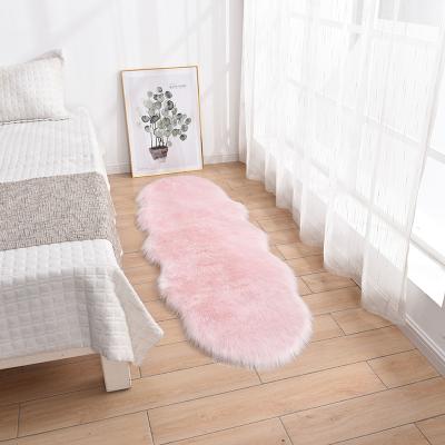 China Wholesale Washable Cozy Sheepskin Rug Faux Fur Rug Fluffy Living Room Home Blankets for sale