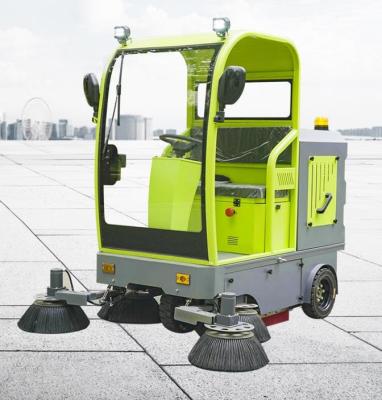 China food & Beverage Factory Industrial Standard Ride-On Floor Sweeper With High Pressure Fog Gun for sale