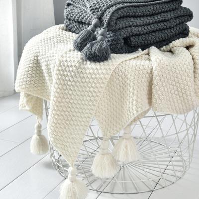 China Anti-static Nordic Tassel Ball Office Air Condition Throw Knitting Blanket for sale