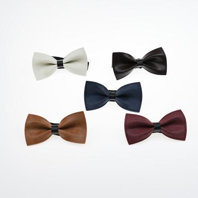 China Dobby Ready To Ship Men's Chocolate PU Durable And Reusable Bow Ties Adjustable Banded Leather Luxury Unique Looks Pre Tied for sale