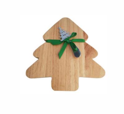 China Sustainable Christmas Tree Shape Cheese Board With Butter Spreader for sale