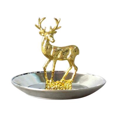 China Animal Deer Ring Stand , Gold Deer With Silver Dish Jewelry Display Rack for sale