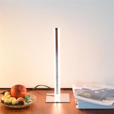 China Modern Design Modern Tube Shape Desk Light Silver Finish LED Chip Table Lamp Reading Lamp With Shape Plastic Cover for sale