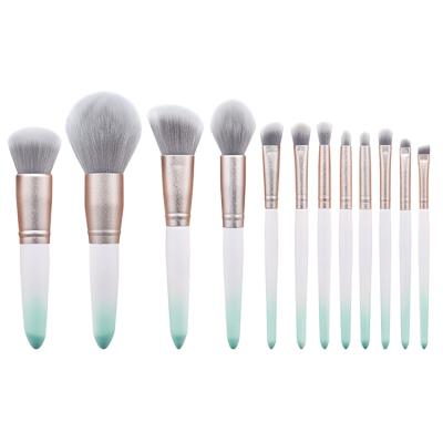 China Angular Blush High Quality Gradient Mint Green Cosmetic Brushes 12pcs Professional Beauty Tool Makeup Brush Set for sale