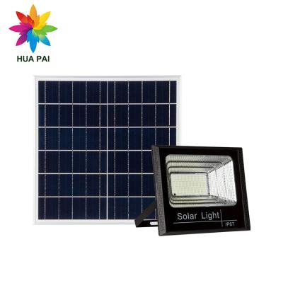 China HUAPAI Remote Control 25w 40w 60w 100w 200w Outdoor Waterproof Ip65 High Performance Billboard Led Solar Flood Light for sale