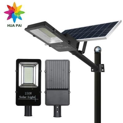 China Hot Selling HUAPAI Road 2 Years Warranty Smd Ip65 60w 100w 150w 200w 300w Outdoor Led Solar Street Lights for sale