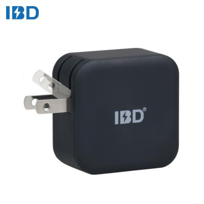 China Smart Output Hot Selling IBD 2019 QC3.0+2.4A 30W Dual USB Wall Charger For Smart Phone for sale