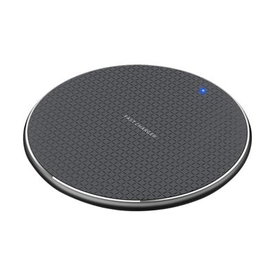 China Hot Selling IBD2021 Mobile Phone 10W Car Holder Wireless Charger Fast Charging Iphone 12 for sale