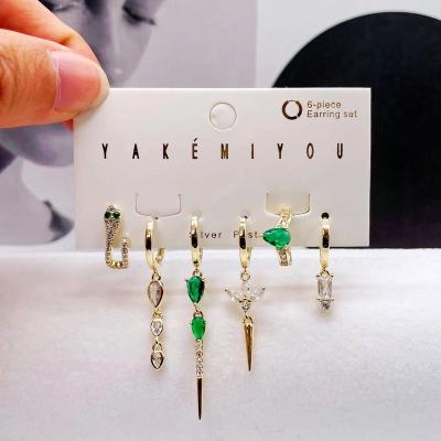 China Hot Selling Vintage Chaobao Fashion Earrings Yakemiyou Green Shining Crystal Snake Crown Dangle Drop Set Jewelry Women for sale