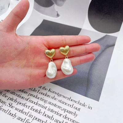 China Chaobao FASHIONABLE wholesale fashion design cute earring gold plated chunky heart with water pearl drop pendent jewelry for women for sale