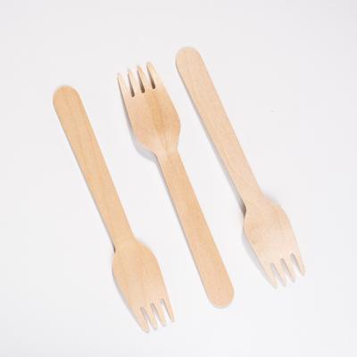 China Factory Directly Wholesale Biodegradable Disposable Wooden Spoons Cutlery Wooden Knife Fork for sale