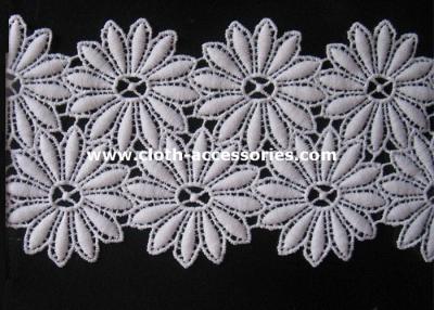 China Cotton Chemical Floral Lace Trim Fabric Chrysanthemum Shape For Wedding Accessories for sale