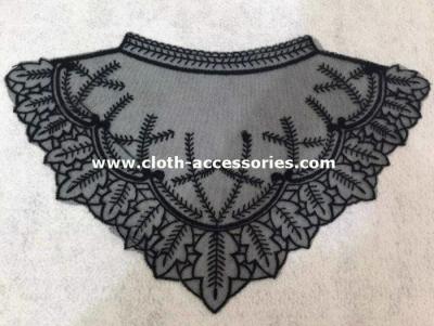 China Triangle Crochet Collar Necklace / Embroidery Lace Collar For Floral Print Shirt for sale