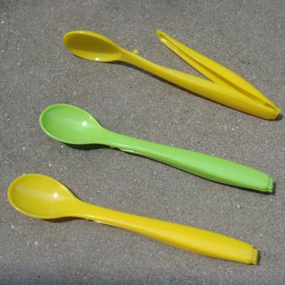 China Sustainable Collapsible Plastic Coffee Staple Scoop for sale