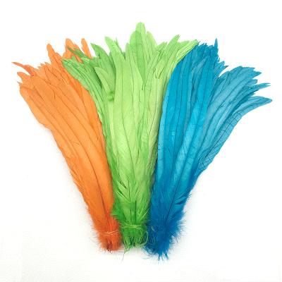 China Wed Factory Supply Nature Dyed 25-30cm Rooster Neck Feathers for sale