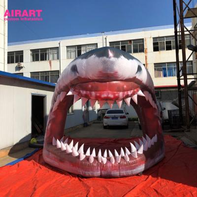 China 2020 Outdoor Giant Inflatable Event Ideas Inflatable Tunnel Shark Party Halloween Decor Inflatable Shark Mouth Entrance Arcade for sale