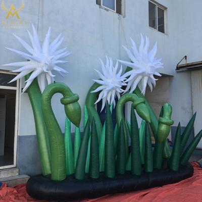 China PVC Tarpaulin / Oxford Cloth / Alice Wonderland Theme Park Optional Inflatable Flowers In Bunches Pattern Party Decorative Ideas for sale