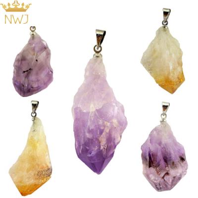 China Natural Rough Natural Stone Necklaces Irregular Shape Crystal Pendant Quartz Necklace for sale