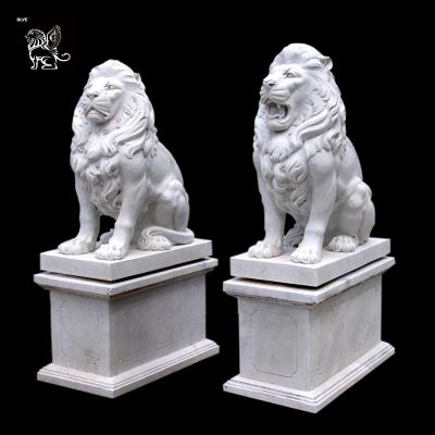 China Modern Outdoor Stone Carving Front Door Decorative Life-Size Garden To Marble Sitting Lion Statue For Sale for sale