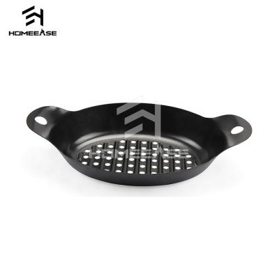 China Easily Cleaned 2021 New Design Durable Non Stick BBQ Topper Outdoor Oval Barbecue Pan Seafood Vegetables Grill Wok for sale