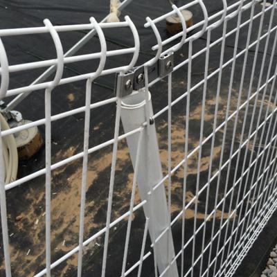 China High Quality Solar System Iron Wire Mesh Fence Galvanized Metal Fence Welded Wire Mesh Panel And Post for sale